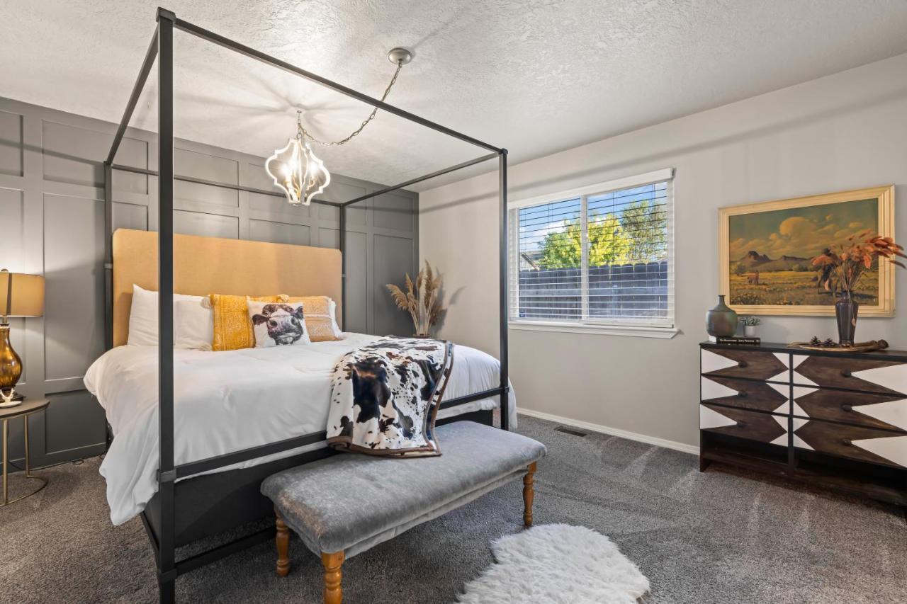 Southwestern Style 4 Bedroom Nampa Home Sleeps 16! Extérieur photo
