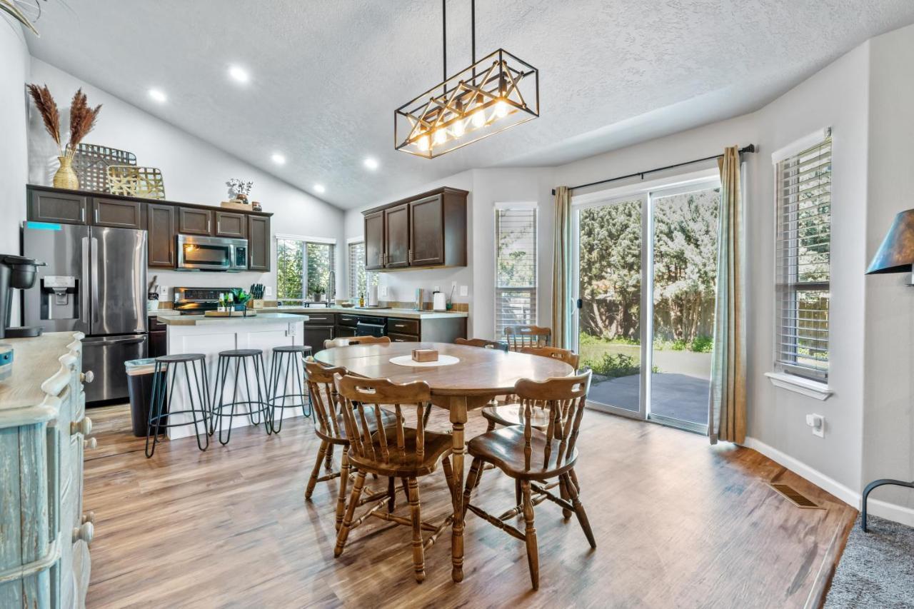 Southwestern Style 4 Bedroom Nampa Home Sleeps 16! Extérieur photo